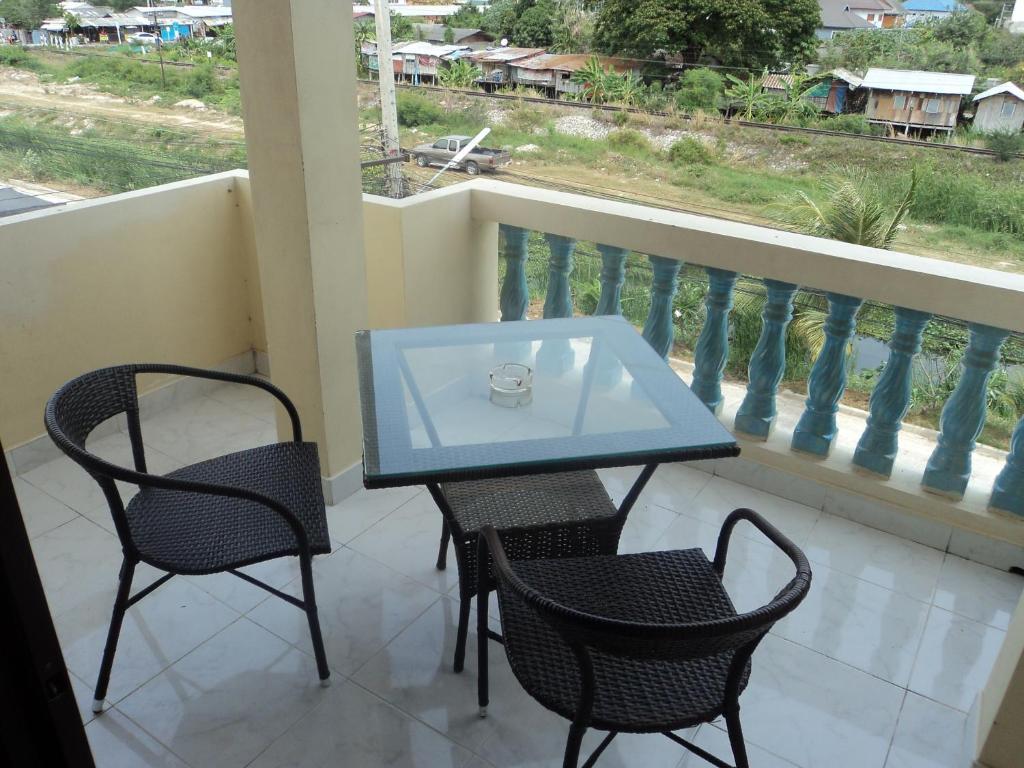 Donkey'S Rest Hotel Hua Hin Exterior photo