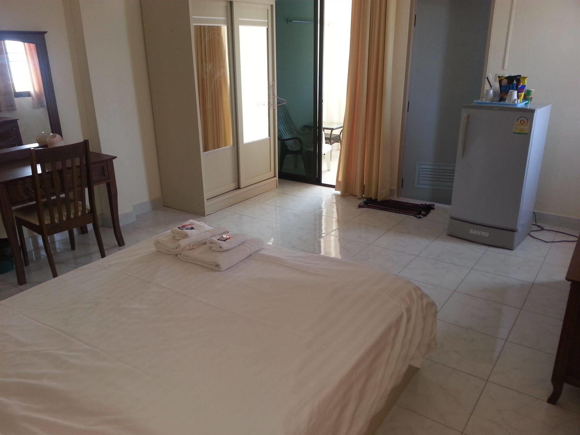 Donkey'S Rest Hotel Hua Hin Exterior photo